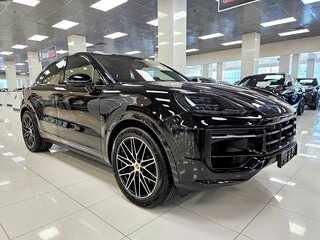 2026 Porsche Cayenne Coupé III Рестайлинг, чёрный, 17299000 рублей, вид 3