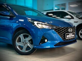 2020 Hyundai Solaris II Рестайлинг, синий, 1829000 рублей, вид 2