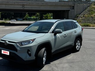 2021 Toyota RAV4 V (XA50), зелёный, 3400000 рублей, вид 2