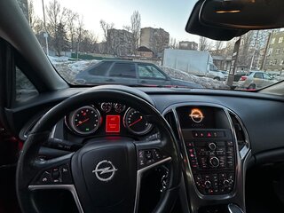 2010 Opel Astra J, красный, 380000 рублей, вид 2
