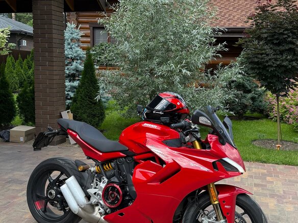 2024 Ducati Supersport, красный, 1400000 рублей