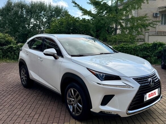 2019 Lexus NX 200 I Рестайлинг, белый, 2900000 рублей - вид 3