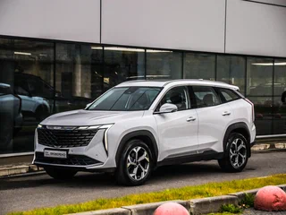 2023 Geely Atlas II, белый, 2449777 рублей, вид 3