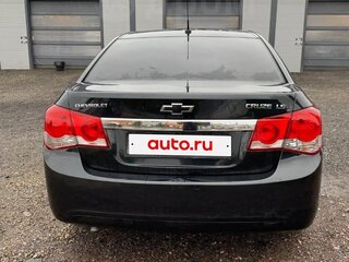 2011 Chevrolet Cruze I, чёрный, 400000 рублей, вид 4