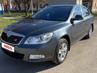 2013 Skoda Octavia II (A5) Рестайлинг, серый, 990000 рублей, вид 1