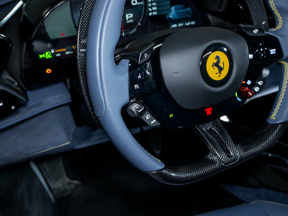 2025 Ferrari 296 GTS, серый - вид 25
