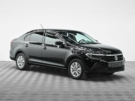 2021 Volkswagen Polo VI, чёрный, 1575000 рублей, вид 2
