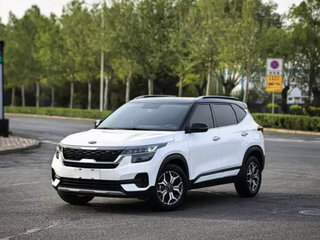 2021 Kia KX3, белый, 1450000 рублей, вид 1