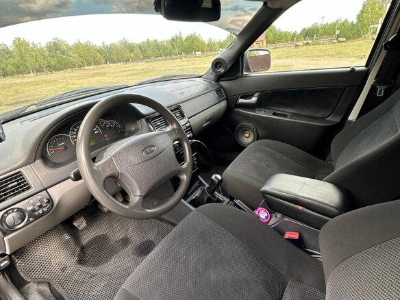 2011 Lada (ВАЗ) Priora I, серый, 300000 рублей - вид 9