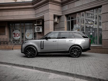 2026 Land Rover Range Rover D350 MHEV V, серый, 21890000 рублей, вид 4