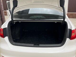 2014 Volkswagen Jetta VI Рестайлинг, белый, 900000 рублей, вид 2