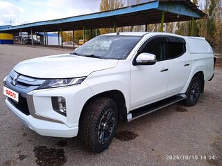 2021 Mitsubishi L200 V Рестайлинг, белый, 2700000 рублей, вид 3