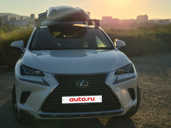 2020 Lexus NX 300h I Рестайлинг, белый, 3950000 рублей - вид 19