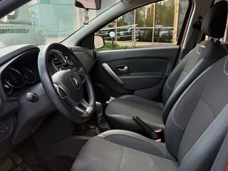 2021 Renault Sandero Stepway II Рестайлинг, красный, 1250000 рублей, вид 4