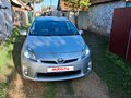 2011 Toyota Prius III Рестайлинг (XW30), серебристый, 1150000 рублей - вид 1