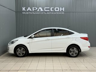 2013 Hyundai Solaris I, белый, 770000 рублей, вид 5