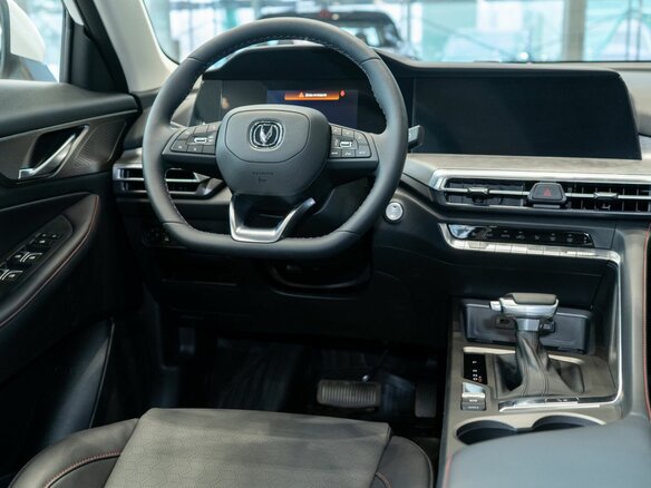 2025 Changan CS35 Plus I Рестайлинг, белый - вид 19