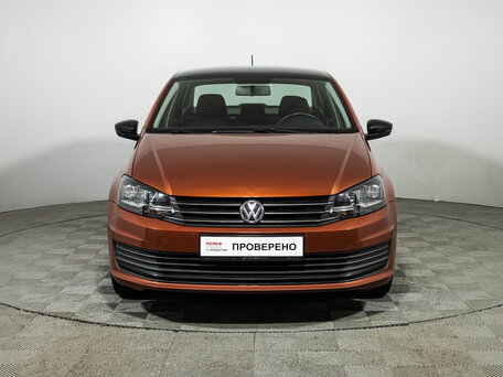 2018 Volkswagen Polo V Рестайлинг, оранжевый, 1099700 рублей, вид 2