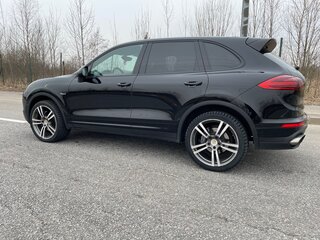 2014 Porsche Cayenne Diesel II Рестайлинг (958), чёрный, 3350000 рублей, вид 1