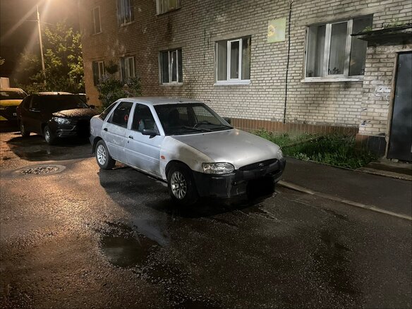 1997 Ford Escort V Рестайлинг 2, белый, 65000 рублей - вид 1