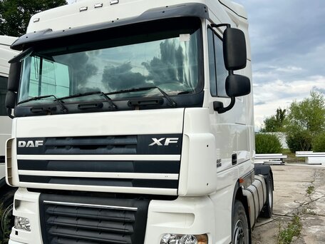 2016 DAF XF 105, белый, 3250000 рублей, вид 2