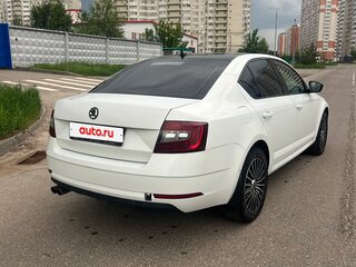 2017 Skoda Octavia III (A7) Рестайлинг, белый, 1550000 рублей, вид 4
