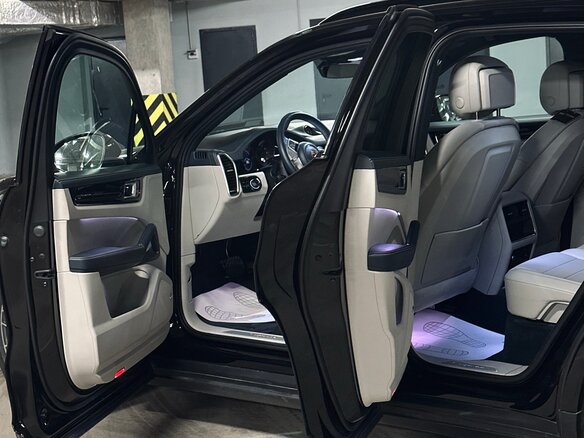 2020 Porsche Cayenne III, чёрный, 7250000 рублей - вид 17