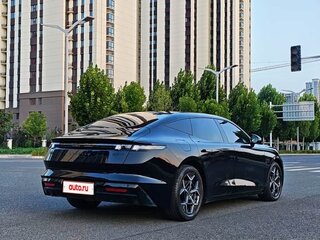 2025 Lynk & Co 10 18.4 kWh, чёрный, 4120226 рублей, вид 4