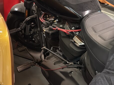 2019 Harley-Davidson Fat Bob, чёрный, 1850000 рублей, вид 1