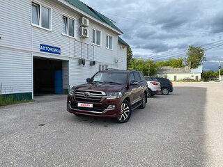 2018 Toyota Land Cruiser 200 Series Рестайлинг 2, коричневый, 7495000 рублей, вид 3