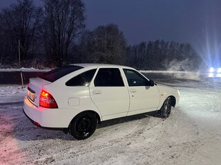 2014 Lada (ВАЗ) Priora I Рестайлинг, белый, 650000 рублей, вид 4