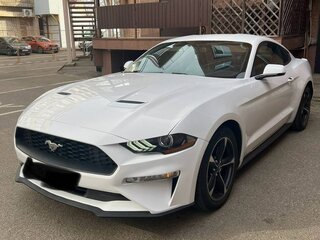 2018 Ford Mustang VI Рестайлинг, белый, 1500000 рублей, вид 2