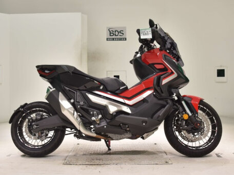 2021 Honda X-ADV, красный, 1000000 рублей, вид 4