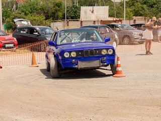 1985 BMW 3 серии 316 II (E30), красный, 500000 рублей, вид 1
