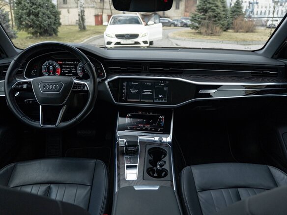 2020 Audi A6 55 TFSI V (C8), чёрный, 4500000 рублей - вид 11