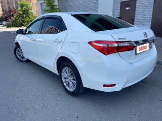 2013 Toyota Corolla XI (E160, E170, E180), белый, 1210000 рублей, вид 5