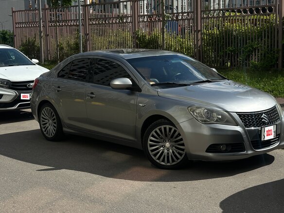 2009 Suzuki Kizashi, серый - вид 3