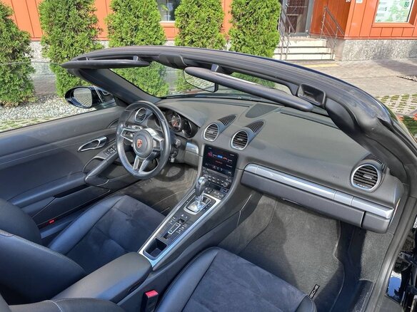 2019 Porsche Boxster T IV 718 (982), чёрный, 4790000 рублей - вид 19
