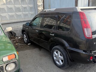 2004 Nissan X-Trail I Рестайлинг, чёрный, 600000 рублей, вид 4