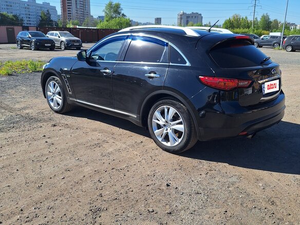 2016 Infiniti QX70, чёрный, 2200000 рублей - вид 3