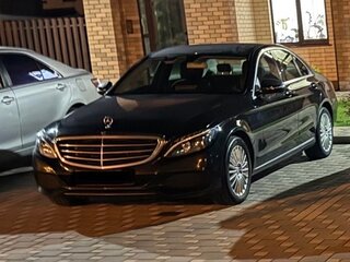 2016 Mercedes-Benz C-Класс 180 IV (W205), чёрный, 1870000 рублей, вид 3