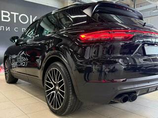 2018 Porsche Cayenne III, чёрный, 4690000 рублей, вид 5