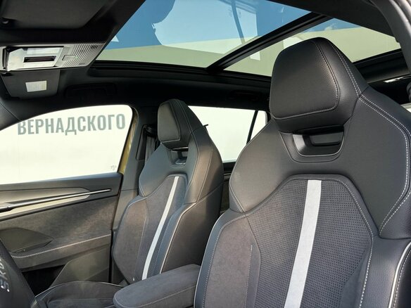 2025 Skoda Kodiaq II, золотистый - вид 18