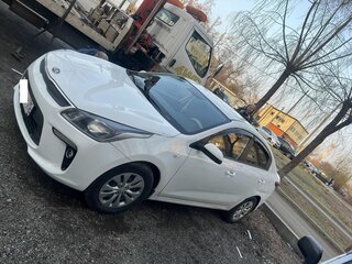 2017 Kia Rio IV, белый, 908650 рублей, вид 2