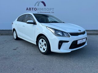 2017 Kia Rio IV, белый, 1045000 рублей, вид 3