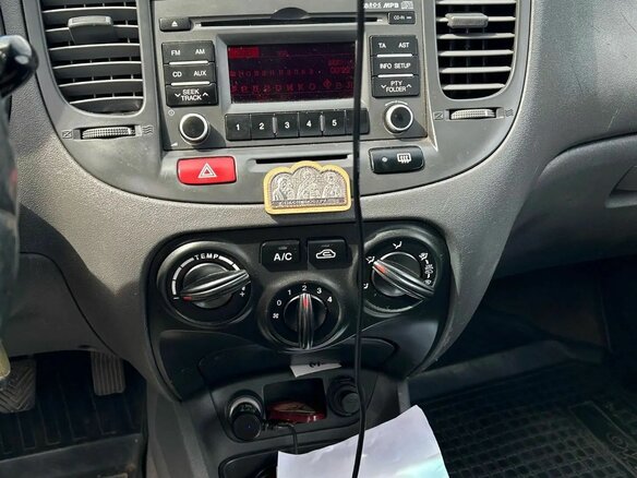 2009 Kia Rio II, серебристый, 510000 рублей - вид 5