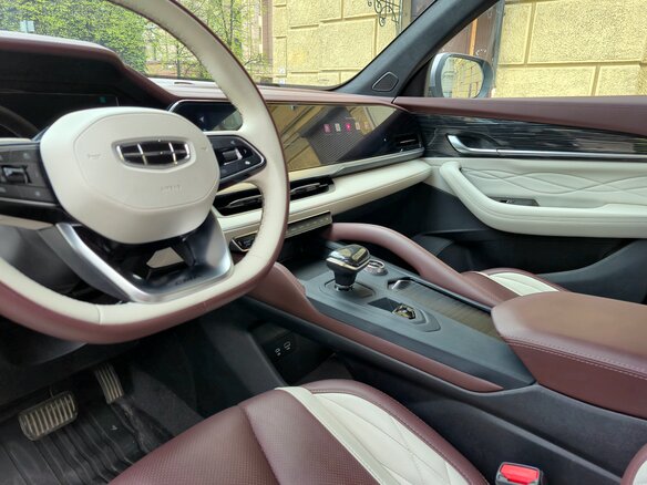 2022 Geely Monjaro (Xingyue L) I, серый, 2850000 рублей - вид 11