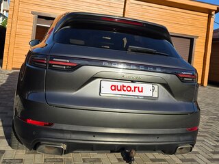 2019 Porsche Cayenne E-Hybrid III, серый, 6000000 рублей, вид 4
