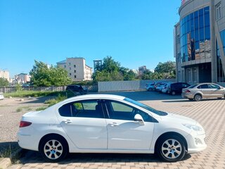 2012 Peugeot 408 I, белый, 999000 рублей, вид 4