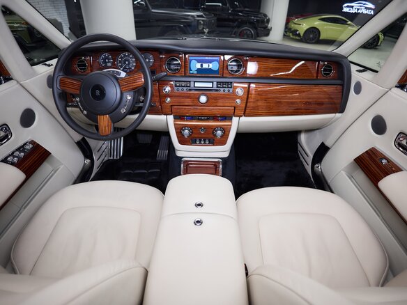 2008 Rolls-Royce Phantom VII, чёрный, 27550000 рублей - вид 25